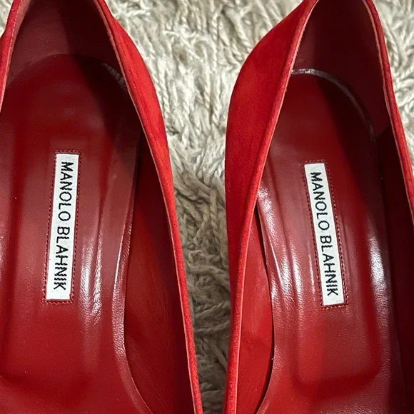 Manolo Blahnik Red Suede Maysale pumps 40.5 50mm - Picture 8 of 9
